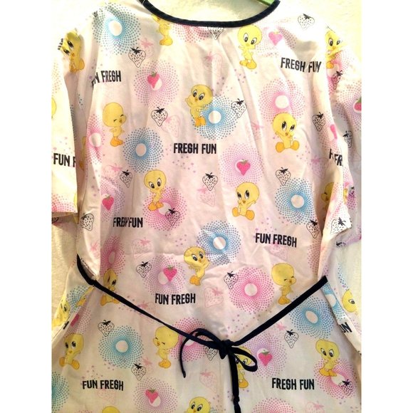 Tweety Bird Scrub Top Baby Looney Tunes V neck XL Short Slv Fun Fresh Warner Bro - Picture 2 of 6